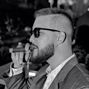 Meet your Posher, Brandon